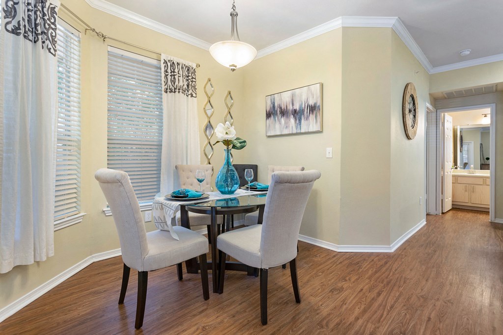 Dining Room at Sonterra Apartment Homes, Austin, 78726