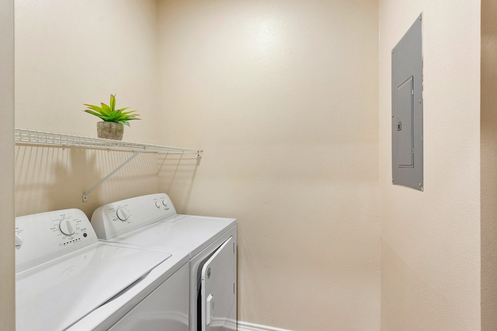 laundry room at Sonterra Apartment Homes, Texas