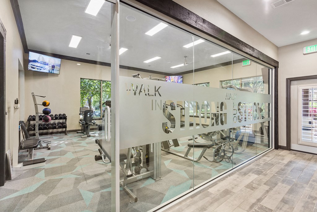 State Of The Art Fitness Center at Sonterra Apartment Homes, Texas, 78726