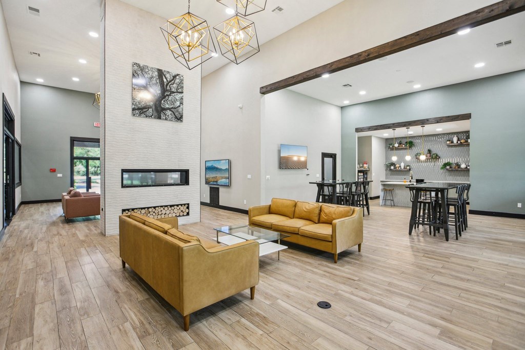 commons living room and dining room at Ventana Oaks Apartments, Texas
