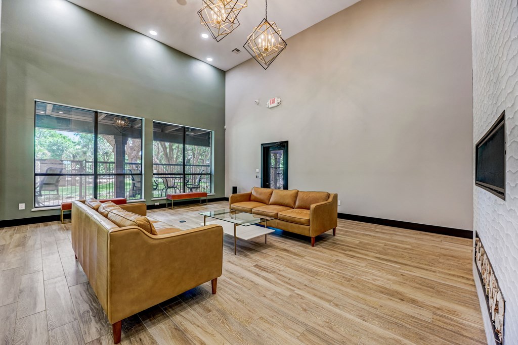 Clubhouse at Ventana Oaks Apartments, Texas