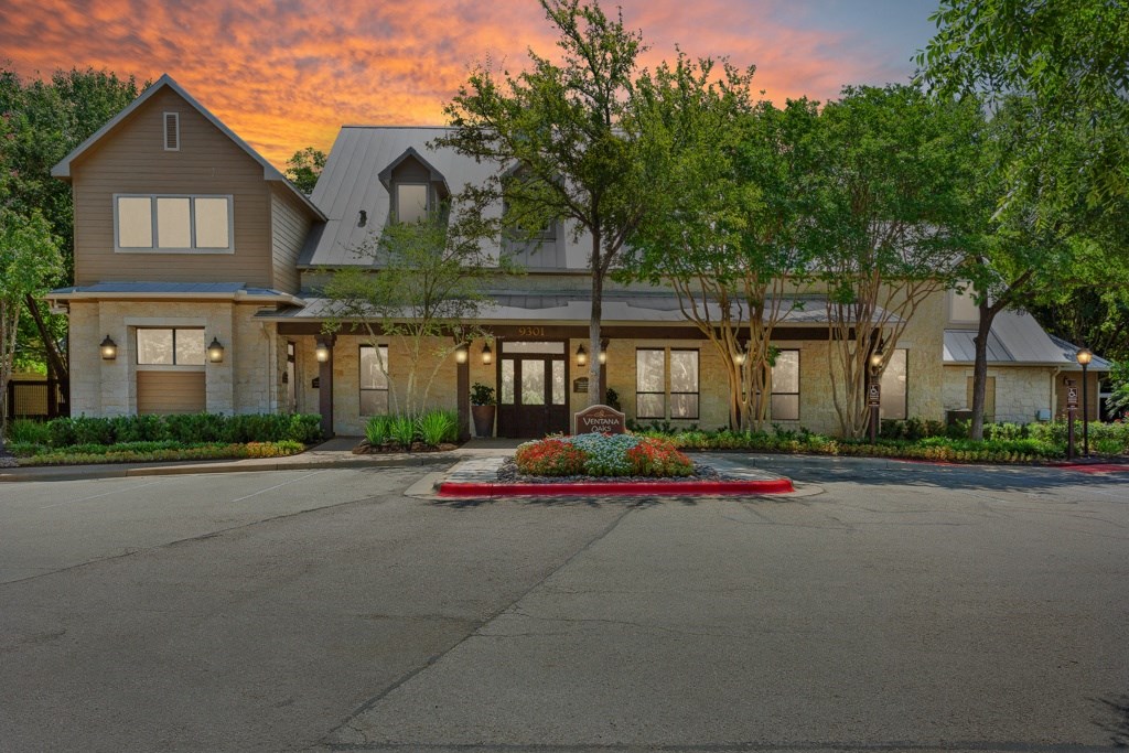 Beautifully Landscaped Entrance at Ventana Oaks Apartments, Austin, Texas