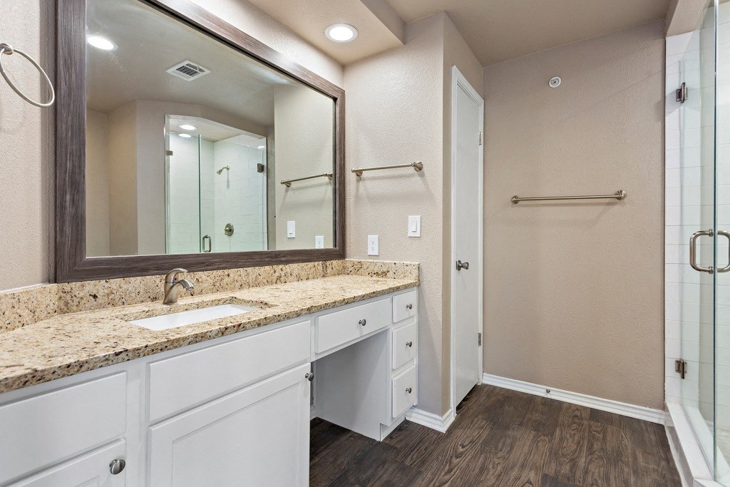 Well Let, Updated Bathrooms at Waters Edge Apartment Homes, Georgetown, 78626