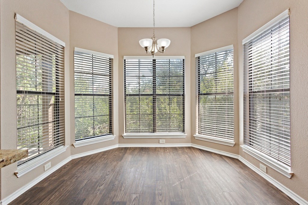 Large Windows at Waters Edge Apartment Homes, Georgetown, TX