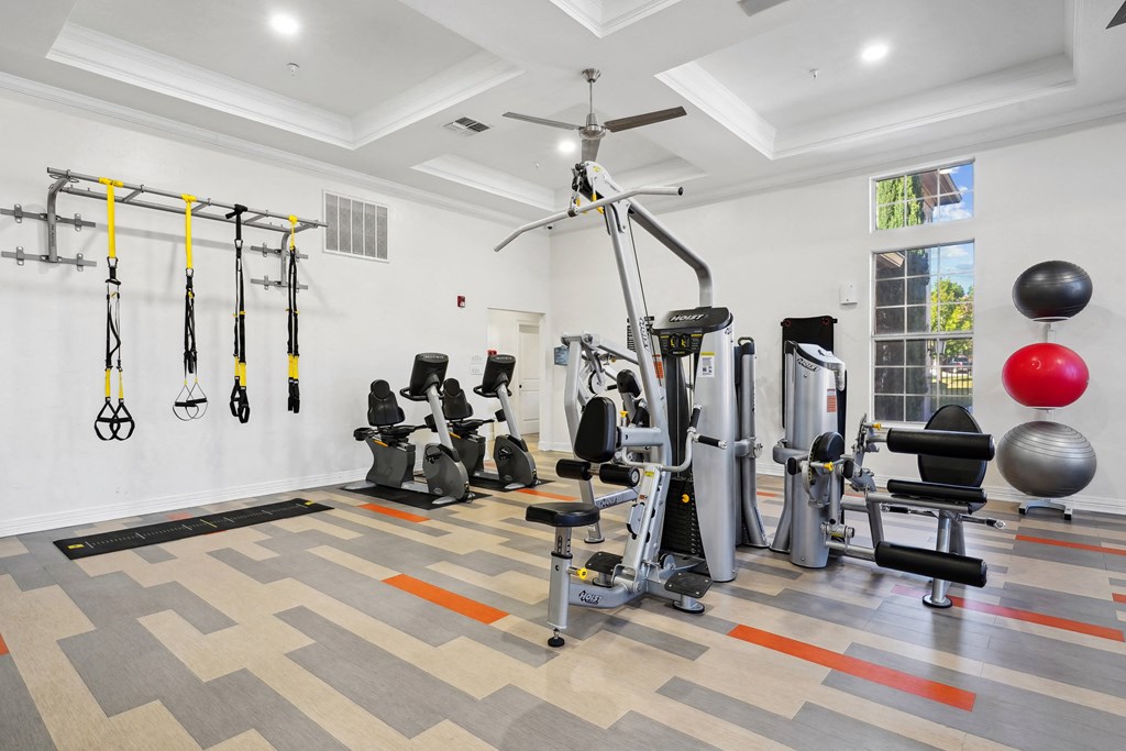 the gym at La Ventura Apartments, Plano