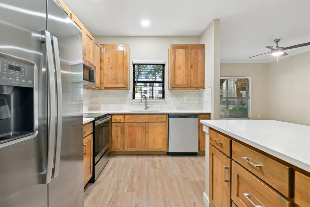Well Equipped Kitchen at The Canyons Apartments, Fort Worth, TX, 76116