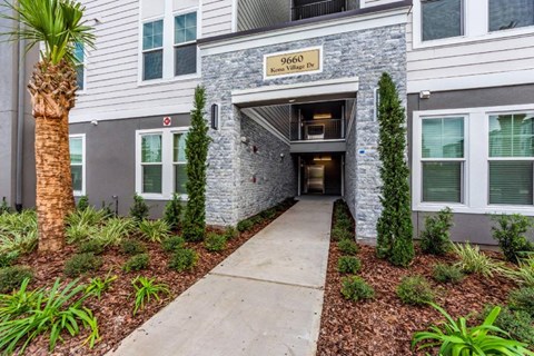 Clubhouse-Exterior-Entrance at The Oasis at 301, Riverview, FL, 33578