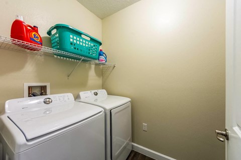 Laundry Room at The Oasis at 301 Luxury Apartment Homes, Florida, 33578