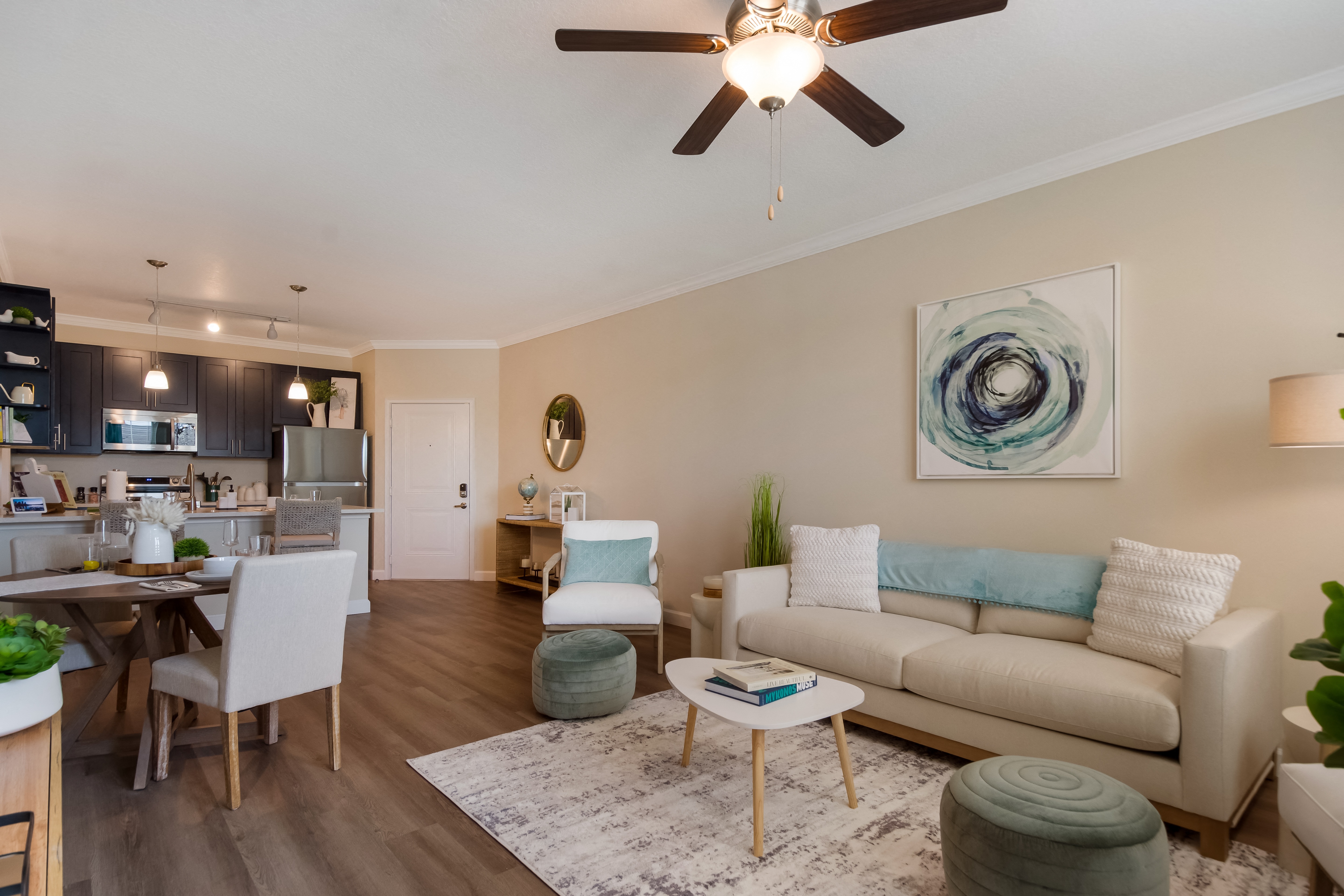 The Oasis At Manatee River is a similar property to 301 Flats located in Bradenton