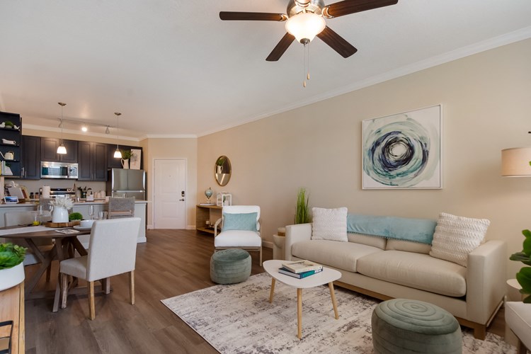 The Oasis At Manatee River is a similar property to Mira Lagos Apartments located in Bradenton