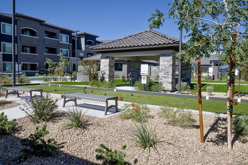 Level 25 At The Curve By Picerne