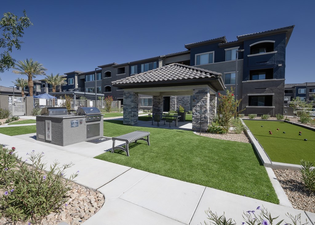 Level 25 At The Curve By Picerne