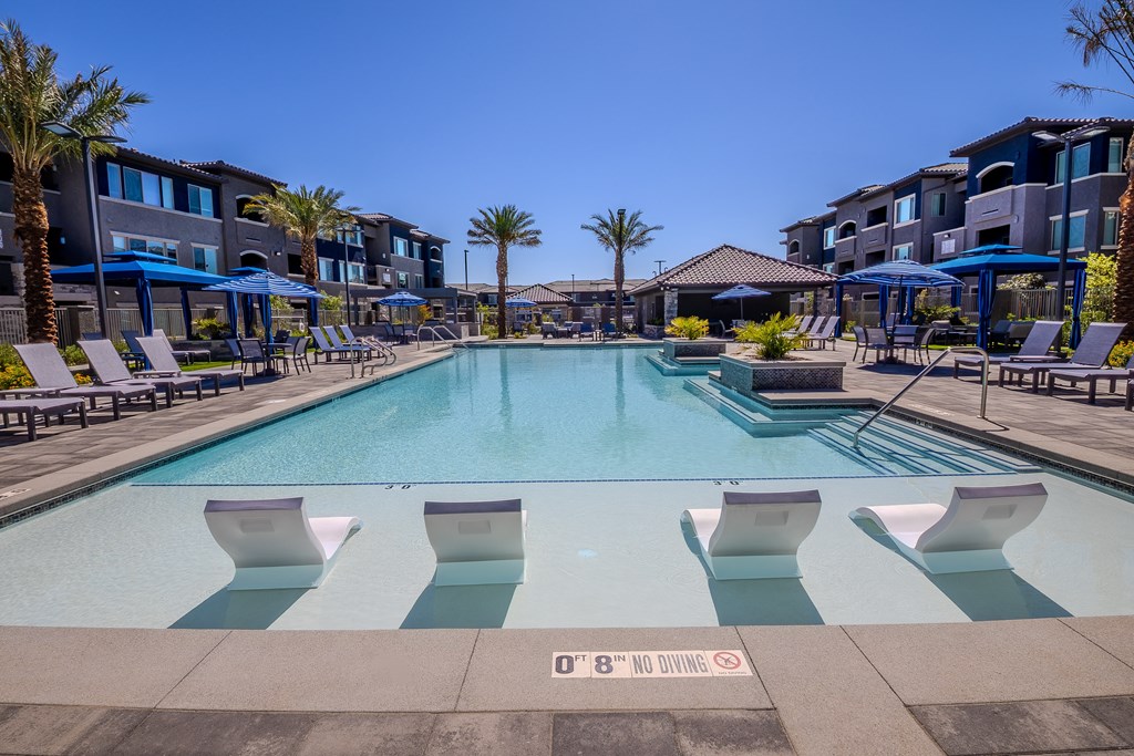 Level 25 At The Curve By Picerne