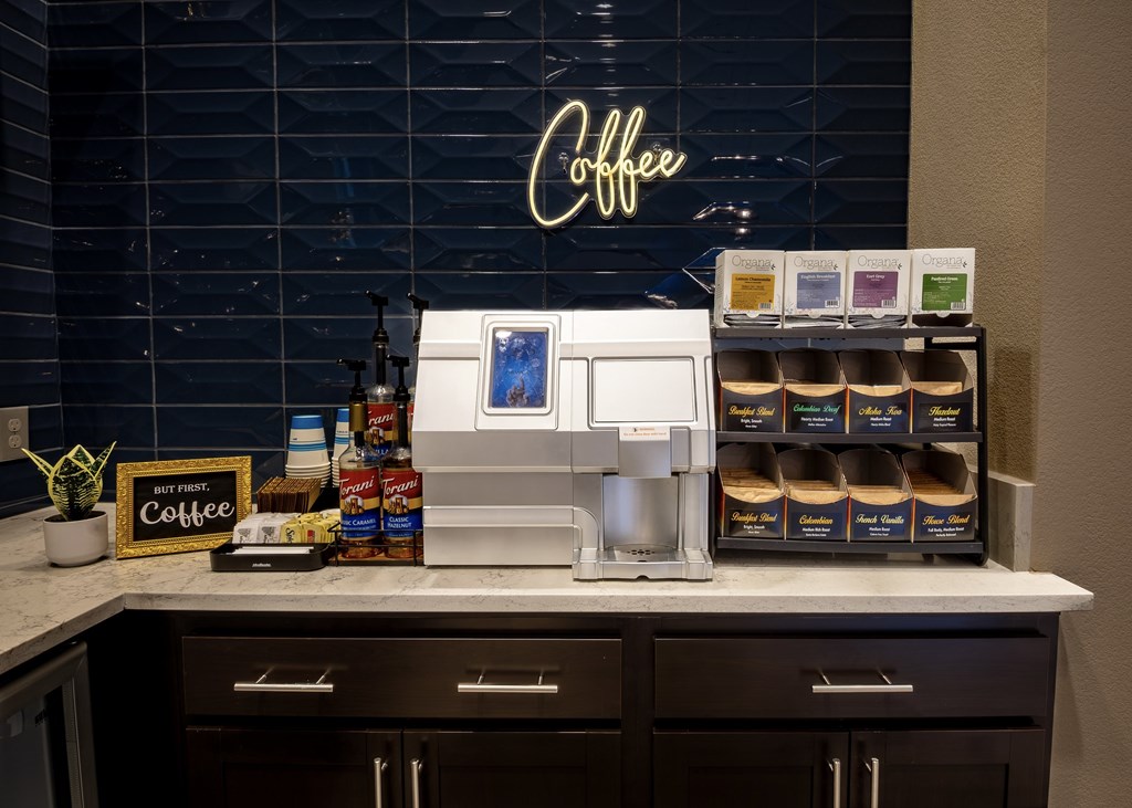 Level 25 At The Curve By Picerne