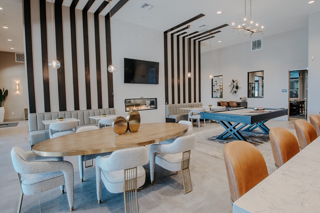 Level 25 At The Curve By Picerne