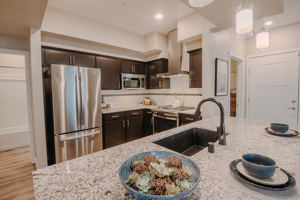 Level 25 At The Curve By Picerne