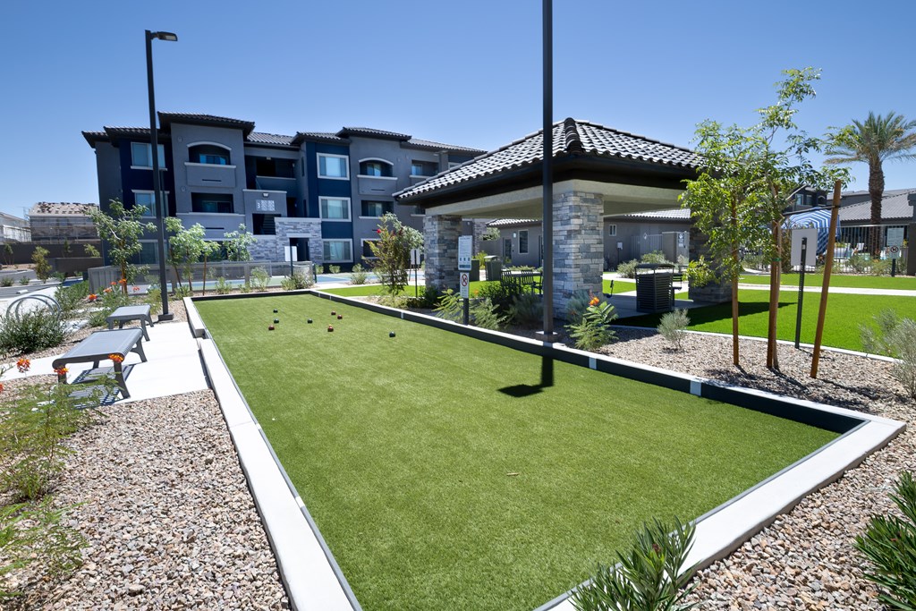 Level 25 At The Curve By Picerne