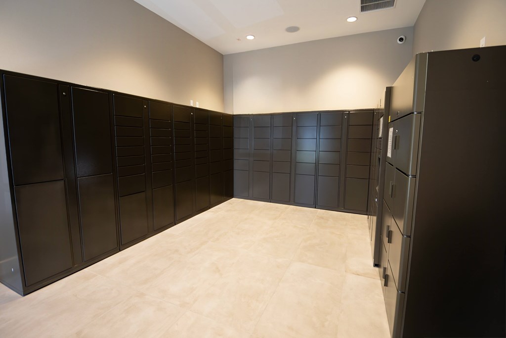 Level 25 At The Curve By Picerne