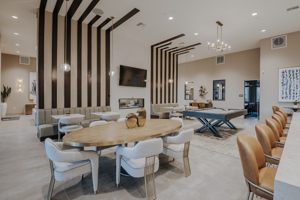 Level 25 At The Curve By Picerne