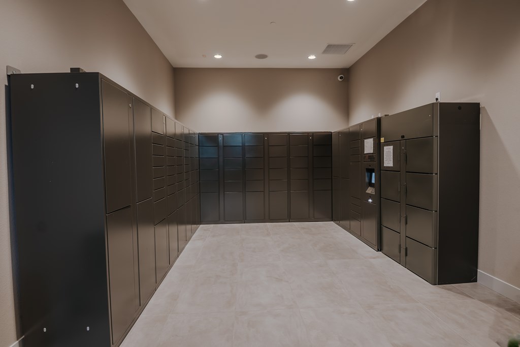 Level 25 At The Curve By Picerne