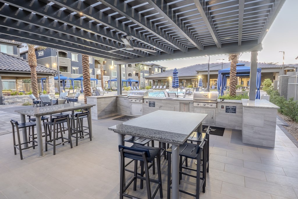 Level 25 At The Curve By Picerne