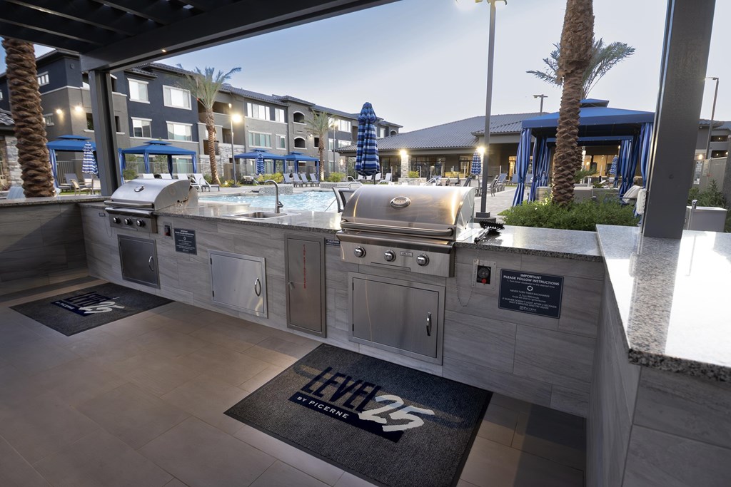 Level 25 At The Curve By Picerne