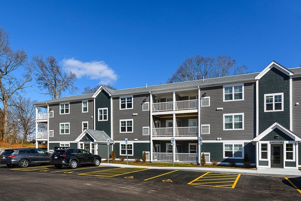 Cowesett Hills Apartments, 3595 Post Rd, Warwick, RI RentCafe