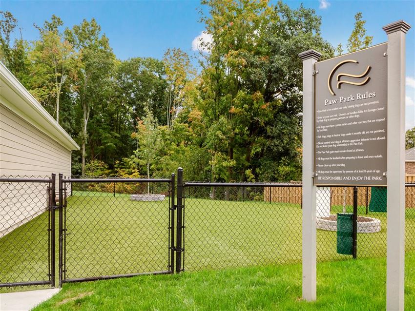 Park gate Park gate at The Oasis at Plainville, Plainville, 02762 - Photo Gallery