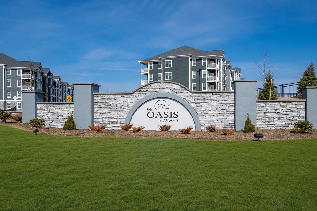 exterior view of oasis at the estates apartments