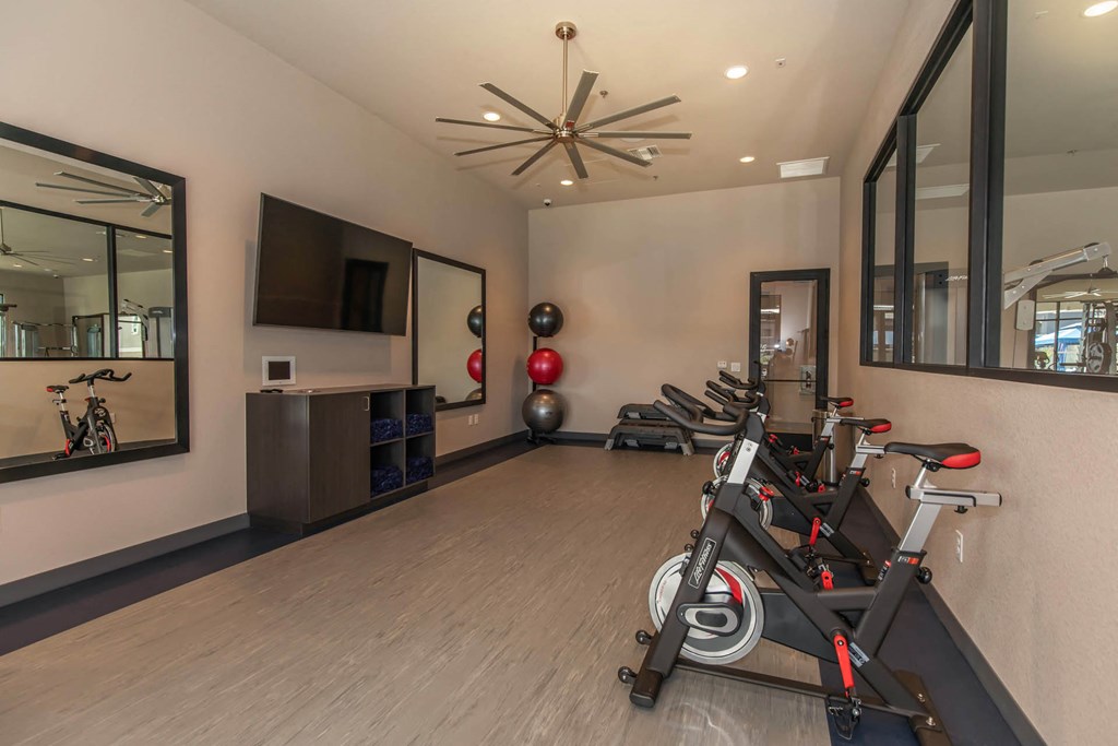 Level 25 At Cactus By Picerne