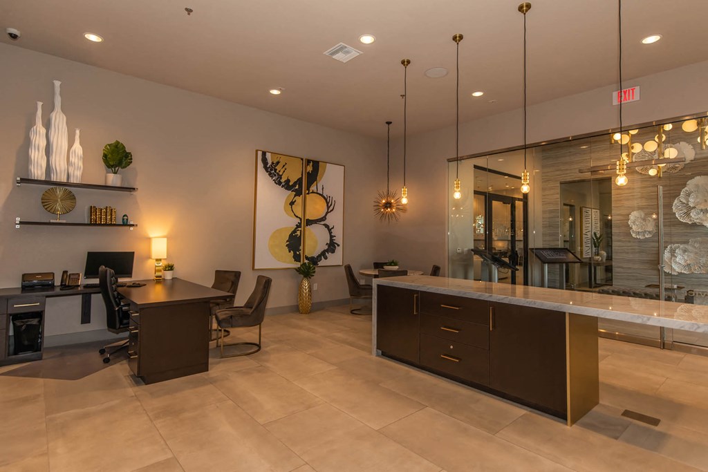 Level 25 At Cactus By Picerne