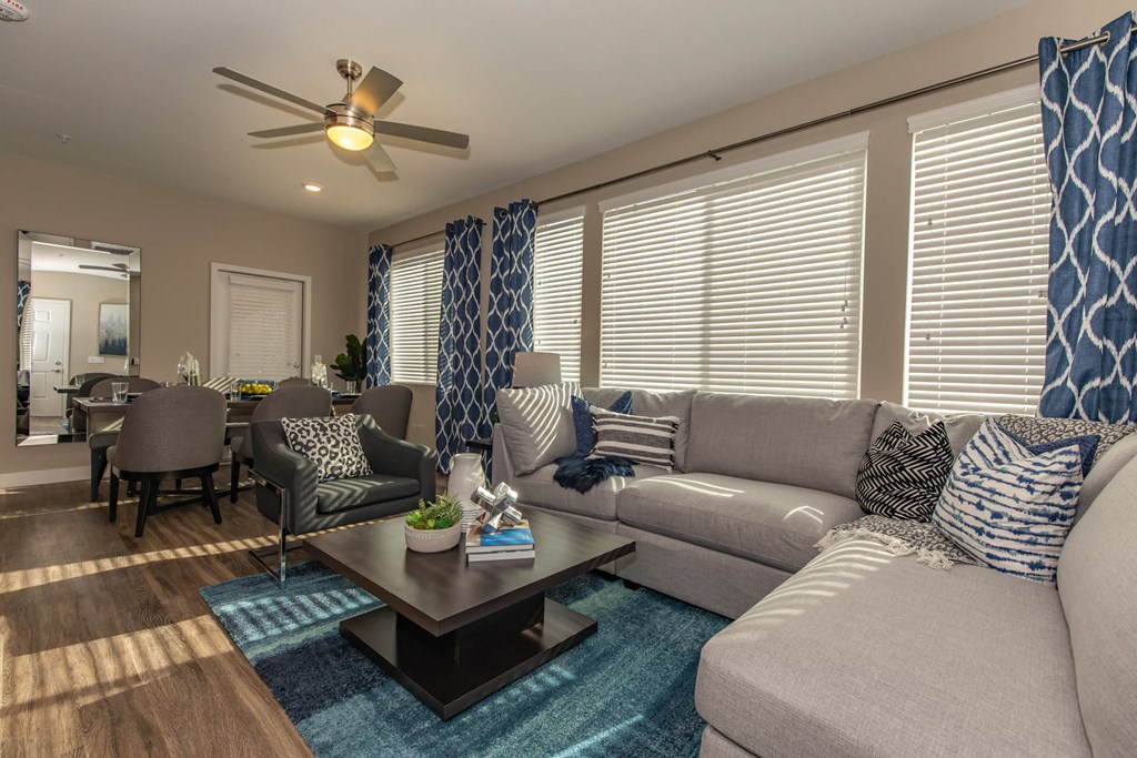 Level 25 At Cactus By Picerne