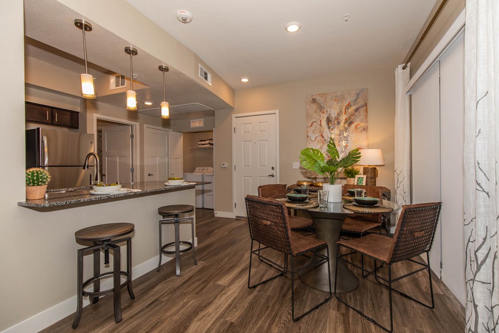 Level 25 At Cactus By Picerne