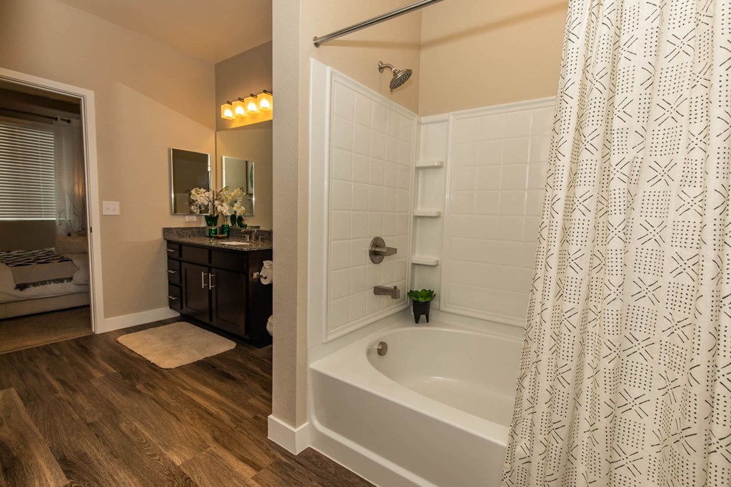 Level 25 At Cactus By Picerne