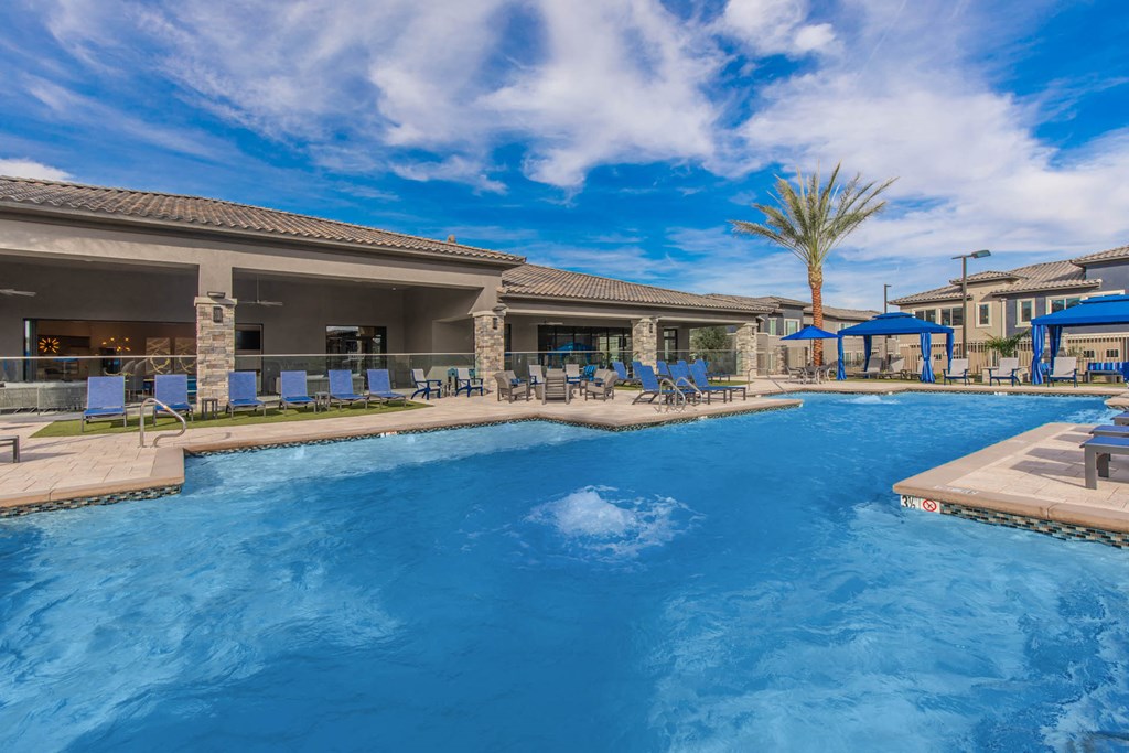 Level 25 At Cactus By Picerne