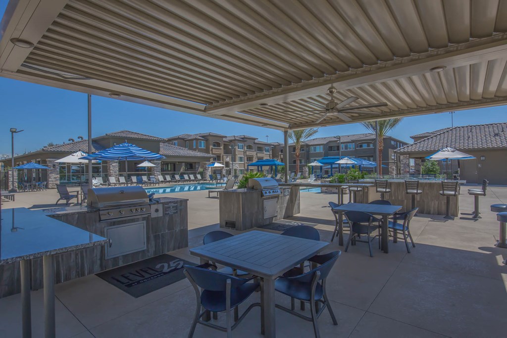 Level 25 At Oquendo By Picerne