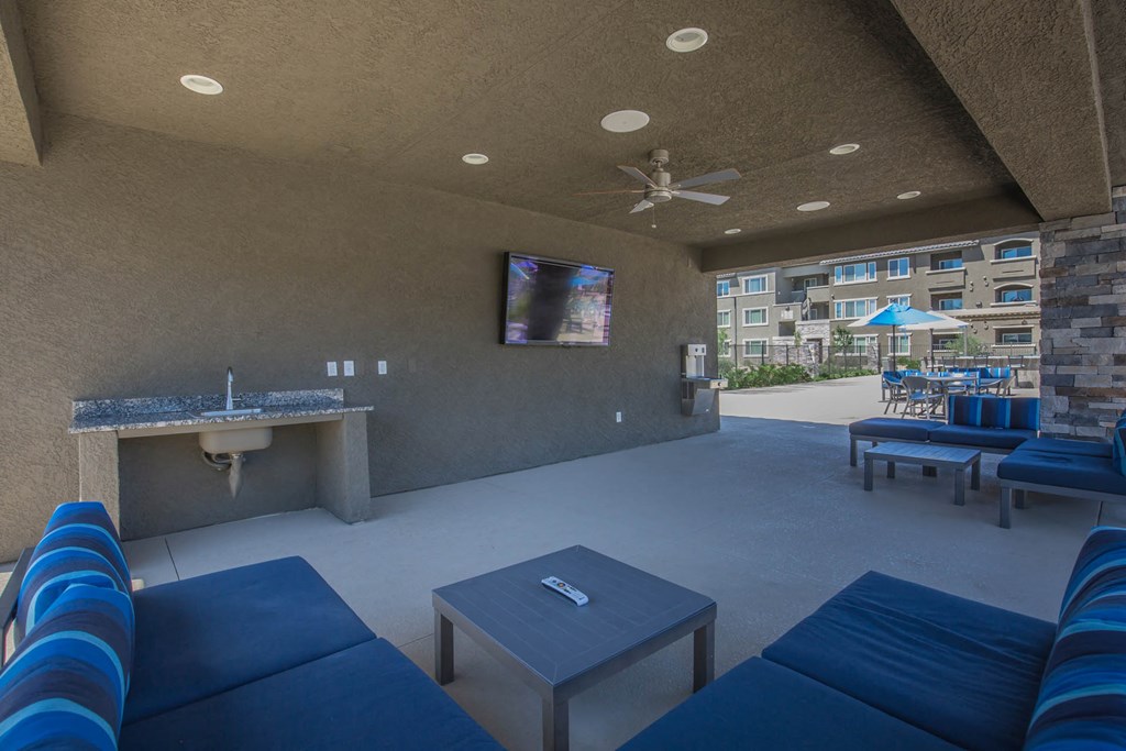 Level 25 At Oquendo By Picerne