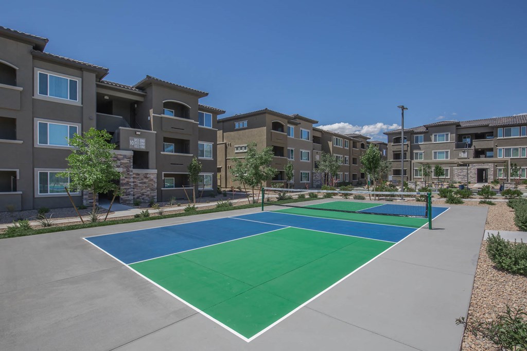 Level 25 At Oquendo By Picerne