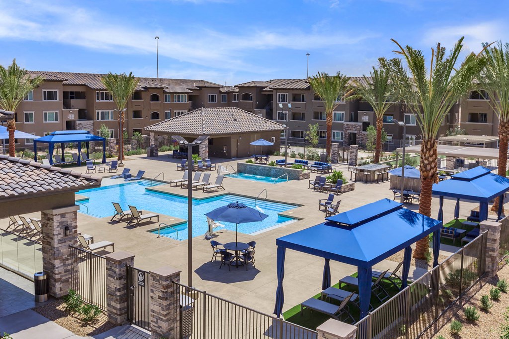 Level 25 At Oquendo By Picerne