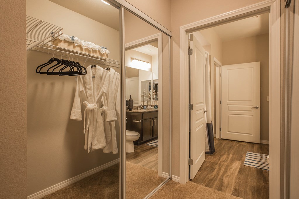 Level 25 At Oquendo By Picerne