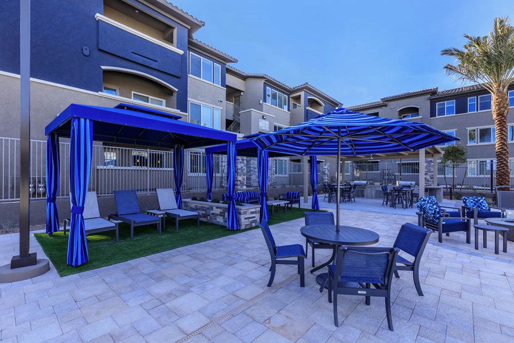 Level 25 At Sunset By Picerne