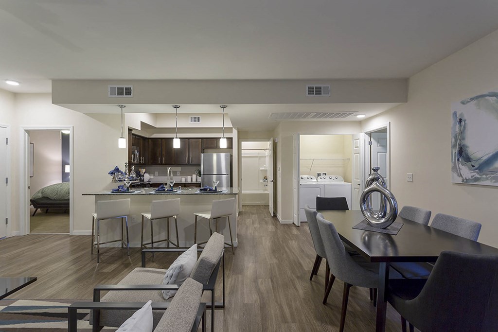 Dining at The View at Horizon Ridge, Nevada