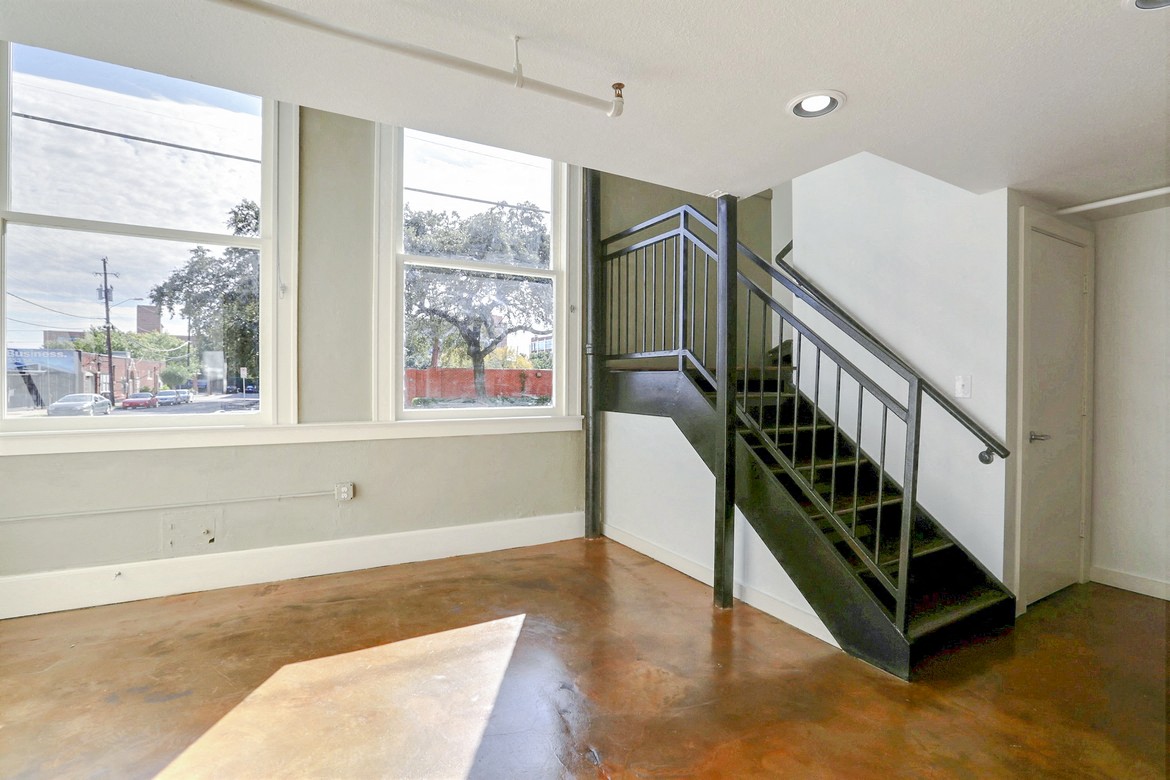 3333 Elm Street Lofts