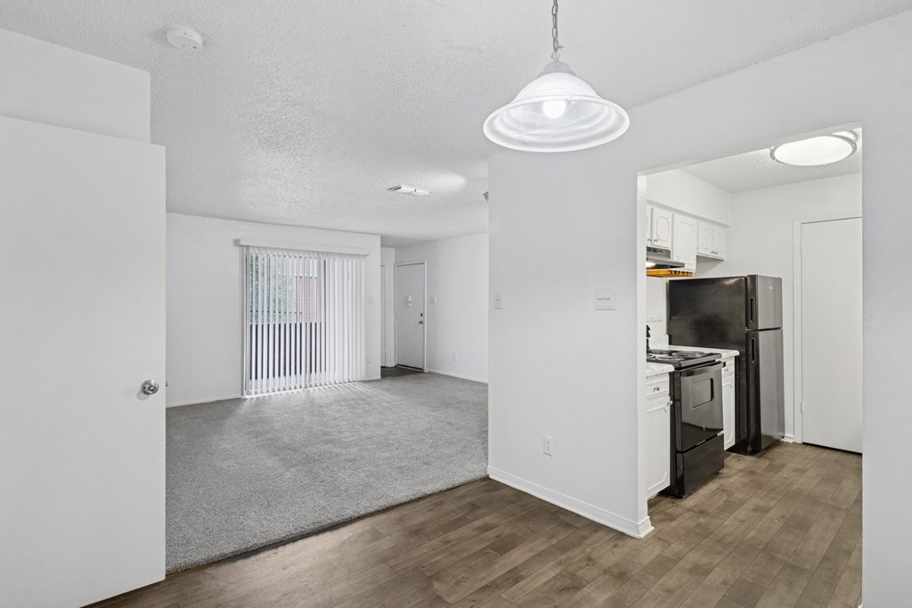 600 Baylor Apartments in Longview, TX b2 dining room