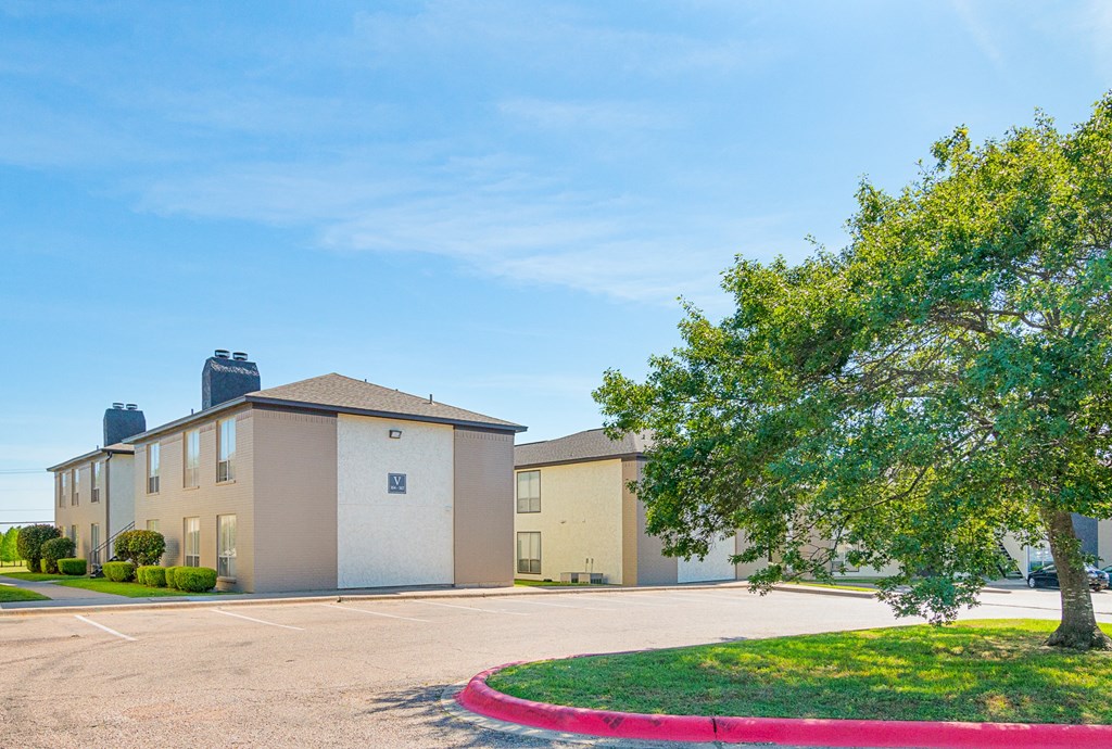 Building Exterior at Heritage Square Apartments in Waco, TX