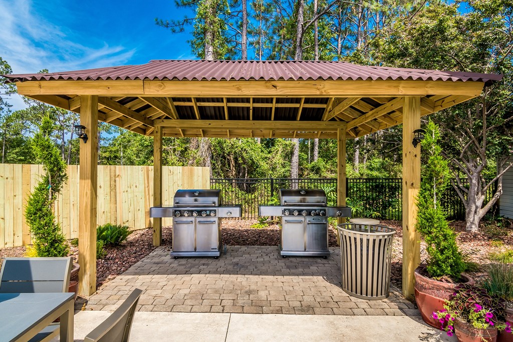 BBQ Area At Angel Cove in Pensacola, FL