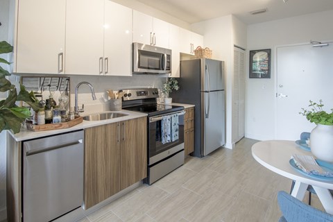Kitchen and Dining at Blue Lagoon 7, Florida
