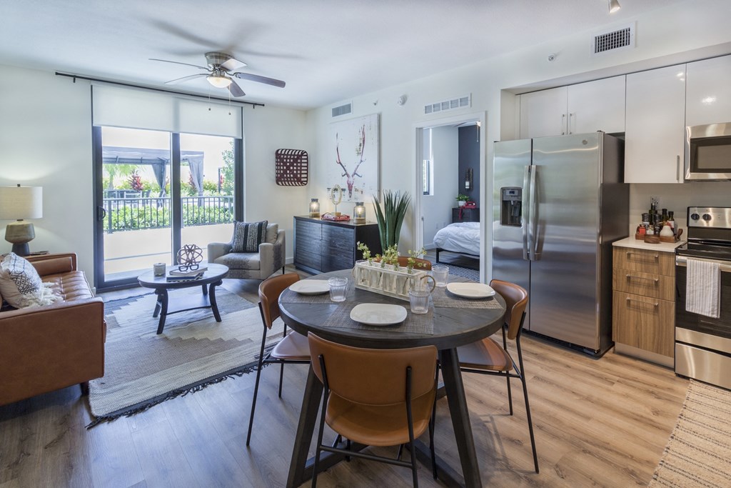 Dining Area at Bay Village1, Palmetto Bay