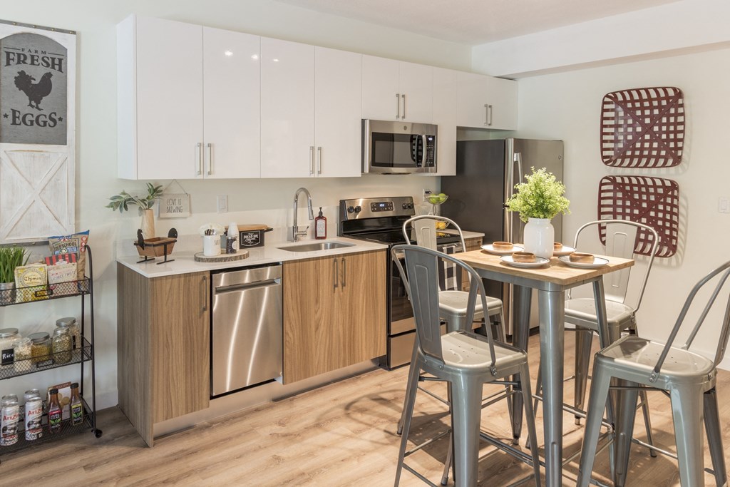 Dining Area and Kitchen at Bay Village1, Palmetto Bay, Florida