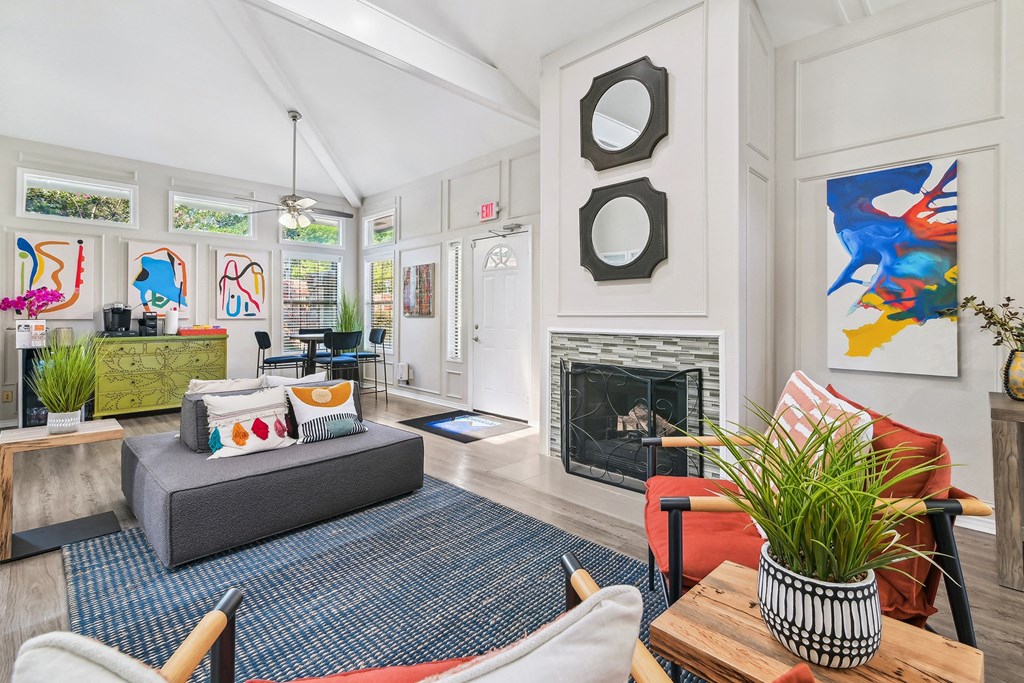 Leasing Office and Resident Lounge